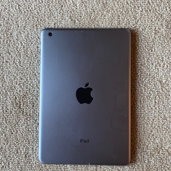 iPad mini - Picture 2 of 6